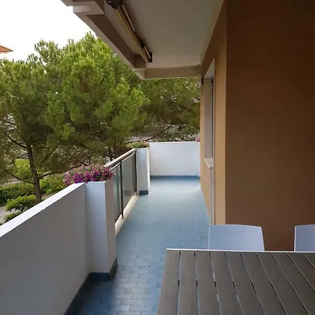 Apartamento Leonardo Silvi Marina